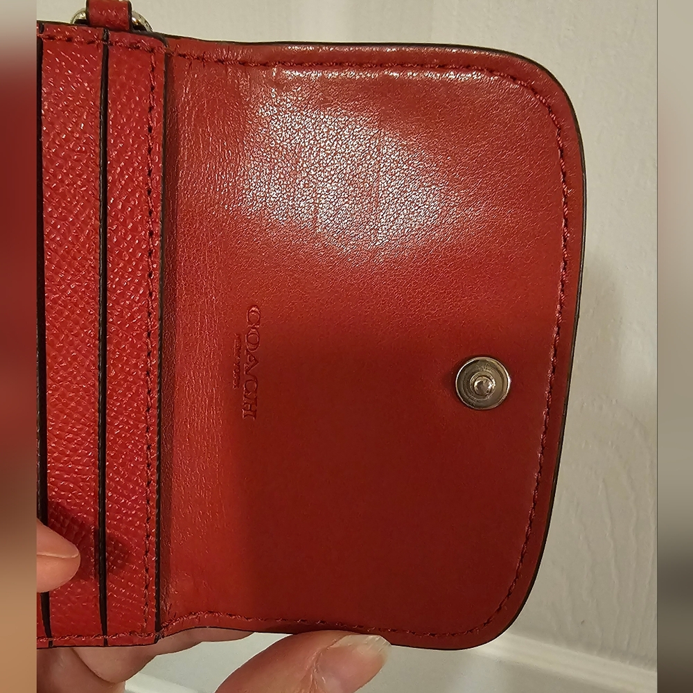 Coach Rare Sparkle Red Card Pouch - Picture 15 of 17